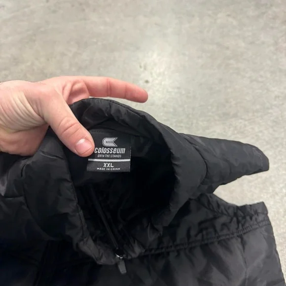 Black and Cream Purdue university vest - Picture 4 of 7